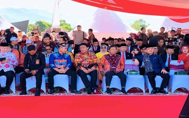 Wakil Gubernur Kalimantan Tengah, Edy Pratowo saat menghadiri secara langsung Pekan Nasional Petani dan Nelayan ke XVI. (FOTO: IST)