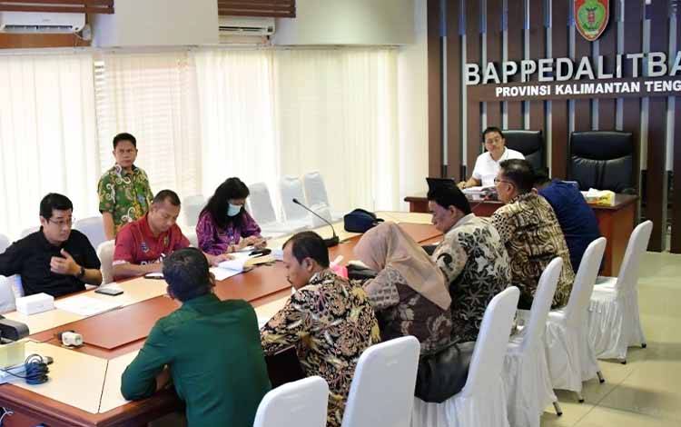 Komisi C DPRD Kobar Kunjungi Bappedalitbang Kalteng