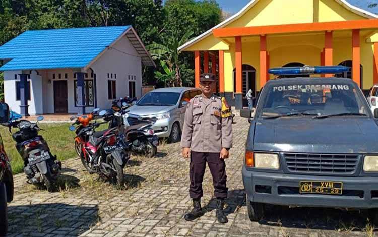 Bhabinkamtibmas Desa Lunuk Ramba Lakukan Pengamanan Warga Sedang Beribadah