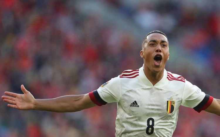 Aston Villa Umumkan Kesepakatan Datangkan Youri Tielemans