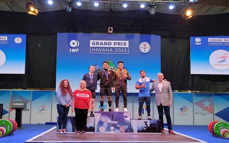 Lifter Ricko Saputra Raih 2 Emas pada Grand Prix IWF 2023