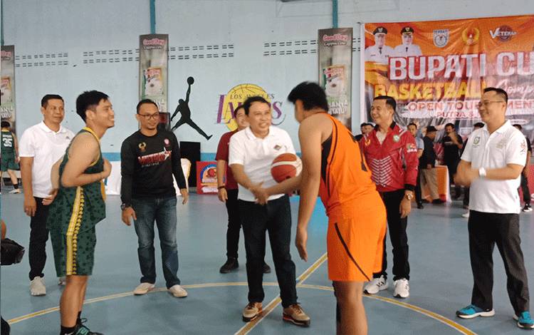 Bupati Kotim Cup Basketball Open Turnamen Hadirkan Club Hingga Pulau Jawa