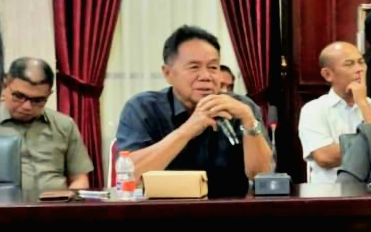 Anggota Komisi III DPRD Kalteng, Duwel Rawing. (FOTO: DONNY D)
