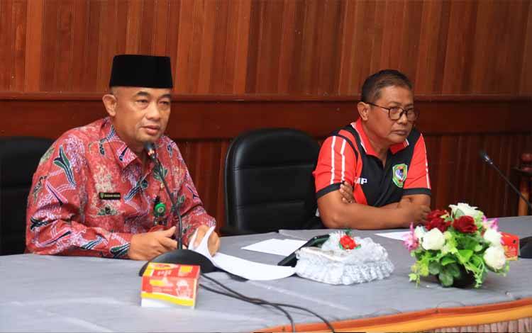 Asisten Administrasi Umum Setda Seruyan Pimpin Rapat Pelaksanaan Penilaian Mandiri SPIP Terintegrasi