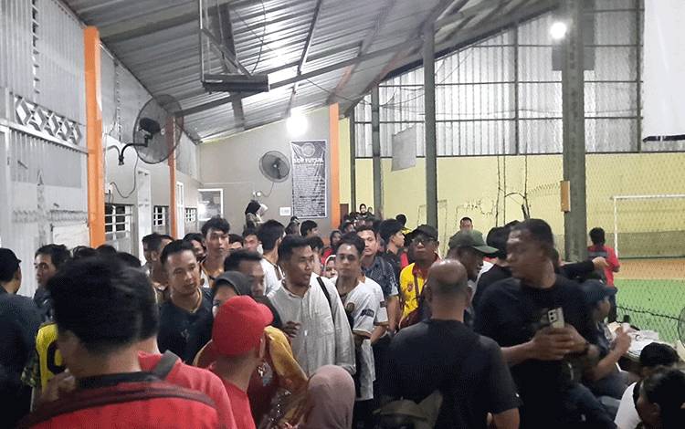 Penonton Turnamen Futsal Digelar CBI Group dan SSMS Tbk Membludak