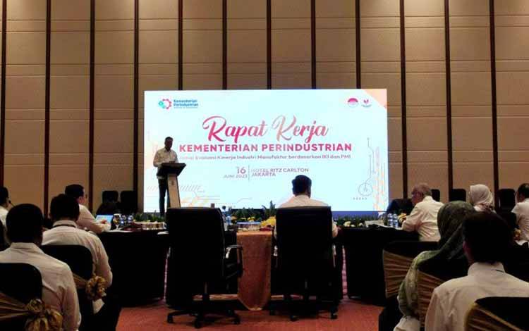 Menperin Siapkan Enam Langkah Tahan Perlambatan Sektor Manufaktur