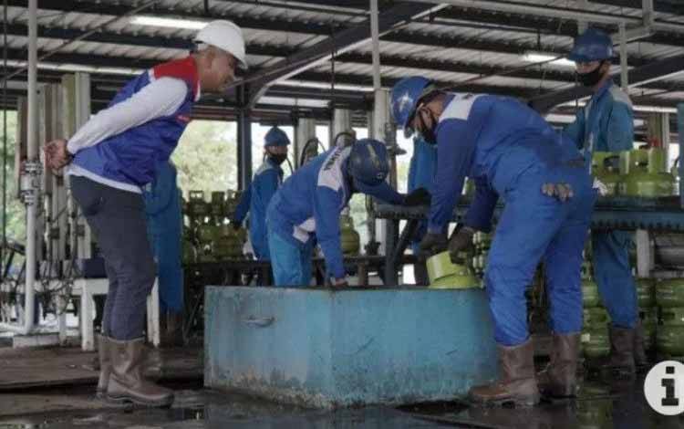 Pertamina Regional Kalimantan Uji Coba Transaksi LPG 3 Kg Hunakan KTP