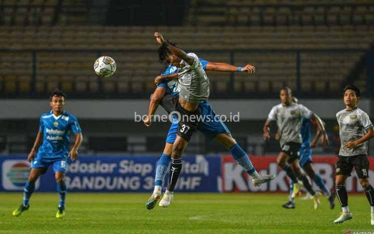 Luis Milla Berencana Pangkas Jumlah Pemain Persib Bandung