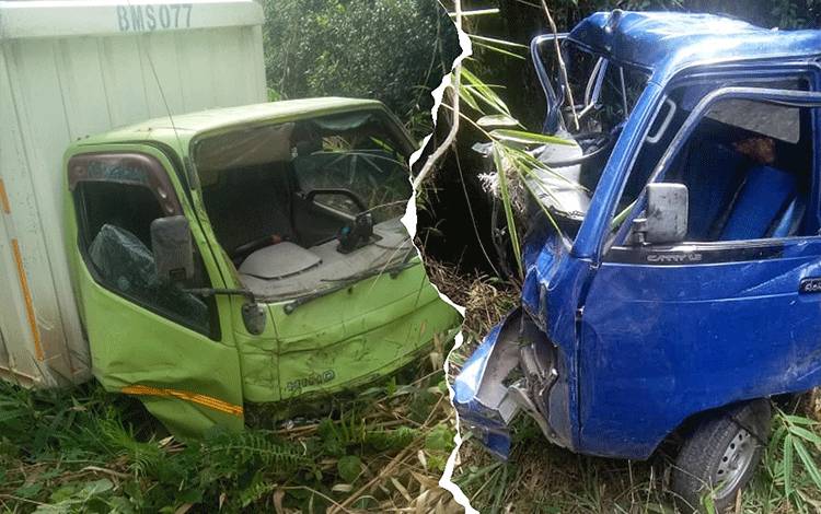 Tabrakan Truk Boks dengan Pikap di Desa Puri Sebabkan Sopir Pikap Terjepit hingga Patah Kaki dan Sejumlah Korban Luka-Luka