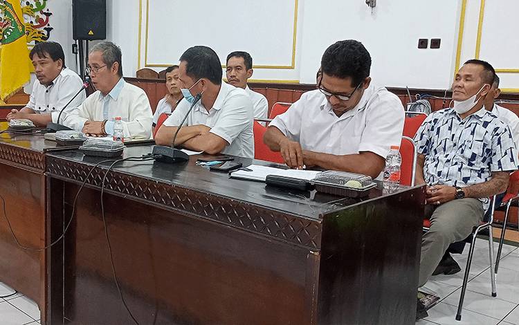 DPRD Gelar RDPU dengan Pemerintah Daerah dan BPD se-Barito Timur
