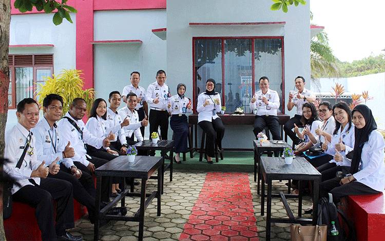 Kadivmin Resmikan Galeri Pas Rutala dan Cafe Rutala di Rutan Tamiang Layang