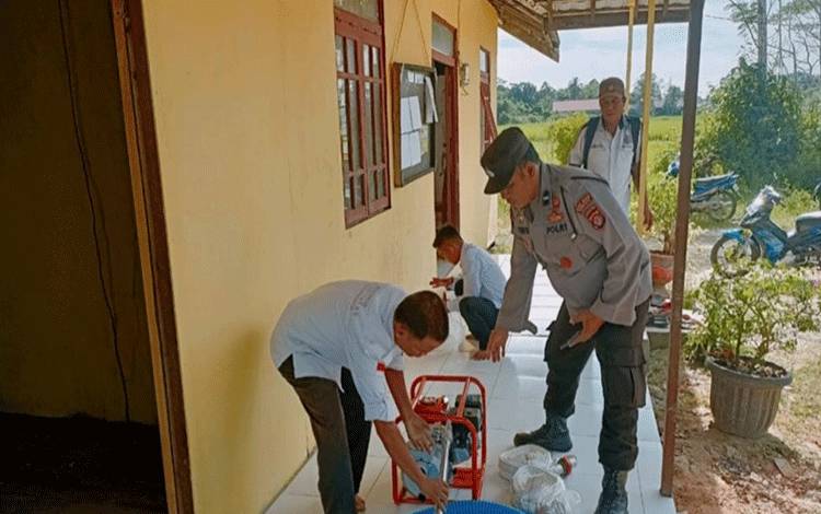 Personel Polsek Pulau Petak Cek Kesiapan Sarpras dan Sumber Air Penanggulangan Karhutla