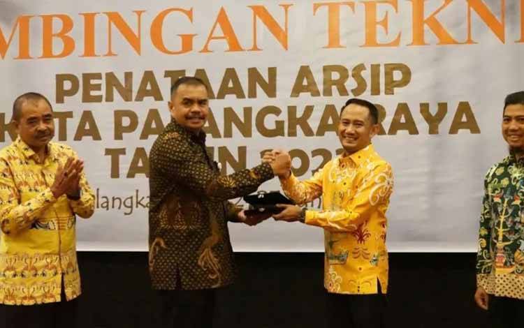 Wali Kota Palangka Raya Minta Perangkat Daerah Kelola Arsip Dengan Baik