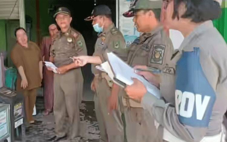 Satpol PP dan Dakmar Kapuas Tegur Panitia PUB Tak Berizin