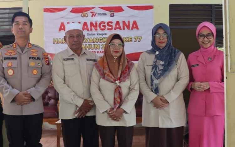 Polres Kapuas Anjangsana ke Purnawirawan dan Warakawuri Polri
