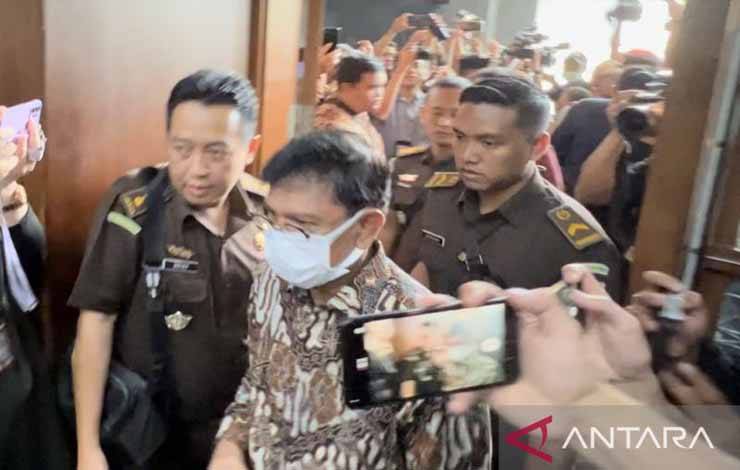 Menkominfo nonaktif Johnny G. Plate tiba di ruang sidang Pengadilan Tipikor Jakarta, Selasa (27/6/2023). ANTARA/Putu Indah Savitri.