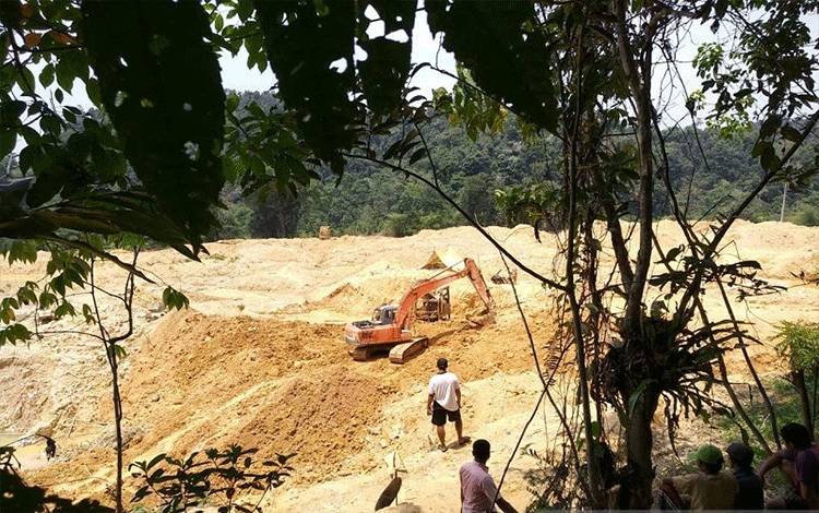 Pekerja Tambang Emas Ilegal di Tewas Tertimbun Tanah