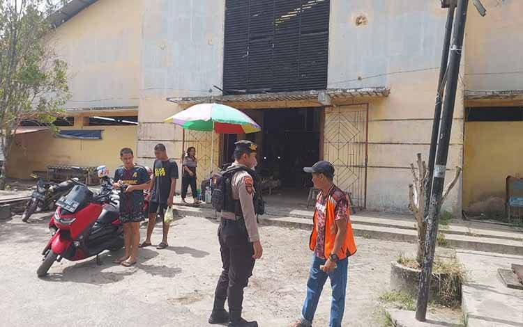 Anggota Satsamapta Beri Pesan Juru Parkir Waspada Tindak Kriminal dan Premanisme