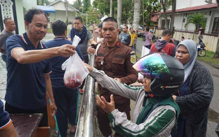 Iduladha 1444 H, Kejati Kalteng Bagikan Daging kurban?