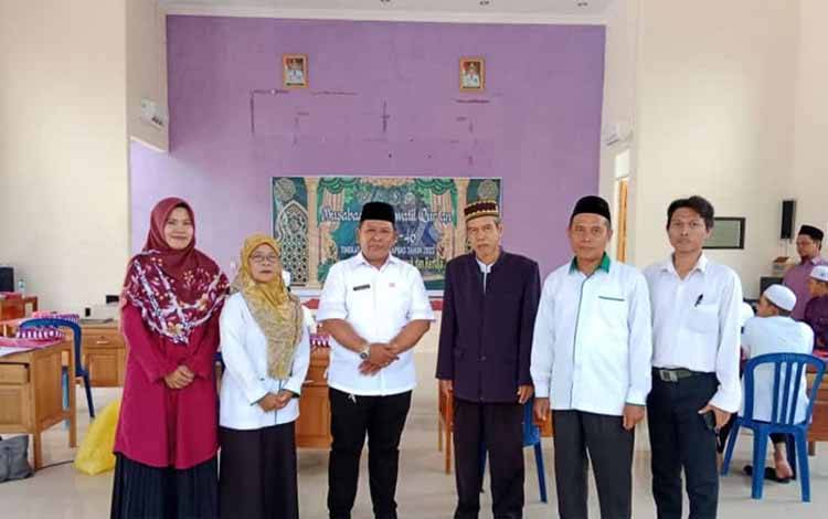 Kasi Bimas Islam Kemenag Kapuas Monitoring Pelaksanaan MTQ ke-46 Tingkat Kabupaten?