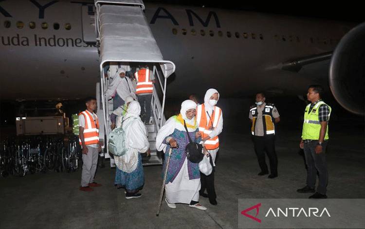 Seorang Peserta Haji Batal Pulang Dengan Kloter 1 Karena Hilang Paspor