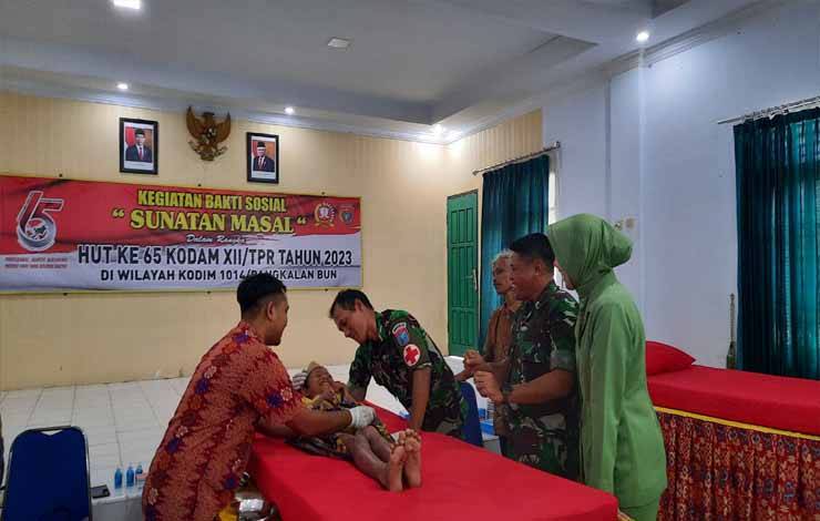 Sambut HUT Ke 65 Kodam, Kodim Pangkalan Bun Gelar Khitanan Massal