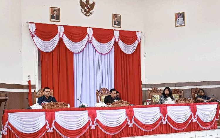 Ketua DPRD Gunung Mas Pimpin Rapat Paripurna ke-4 Masa Persidangan III Tahun Sidang 2023