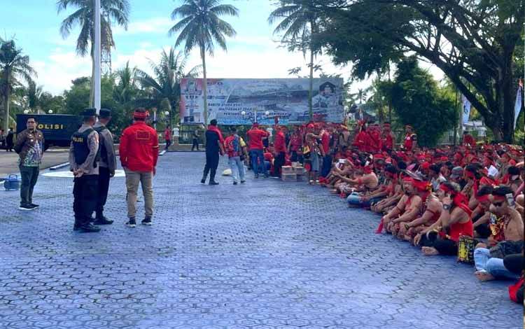 Ratusan Pasukan TBBR di Barito Utara Lakukan Aksi Damai