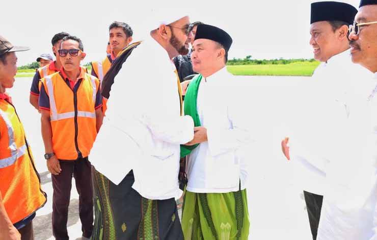 Gubernur Kalteng Sambut Kedatangan Habib Syech bin Abdul Qodir Assegaf
