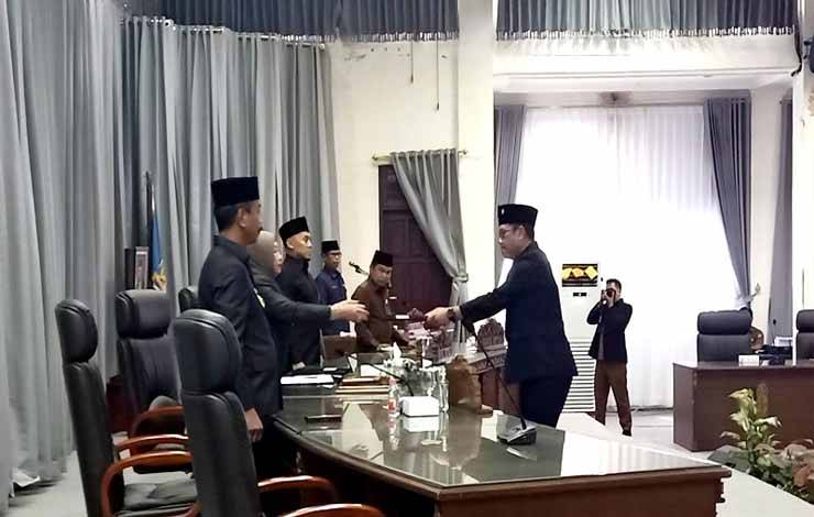 Fraksi PDIP Sampaikan Pendapat Akhir Terhadap Raperda Pertanggung Jawaban Pelaksanaan APBD 2022