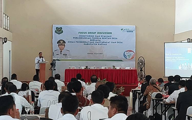 FGD Monev Perlindungan Pekerja Rentan di Desa digelar di Kapuas