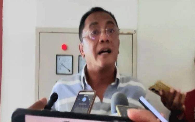 Pemko Palangka Raya Diminta Gratiskan Seragam Sekolah Bagi Murid Tidak Mampu