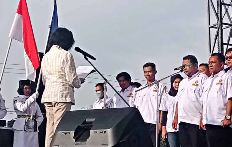 Bupati Kukuhkan Pengurus Karang Taruna Pulang Pisau Masa Bakti 2023-2028