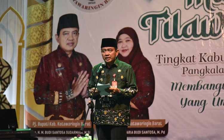Pj Bupati Kobar Ajak Perkuat Nilai Agama saat Membuka MTQ ke-53