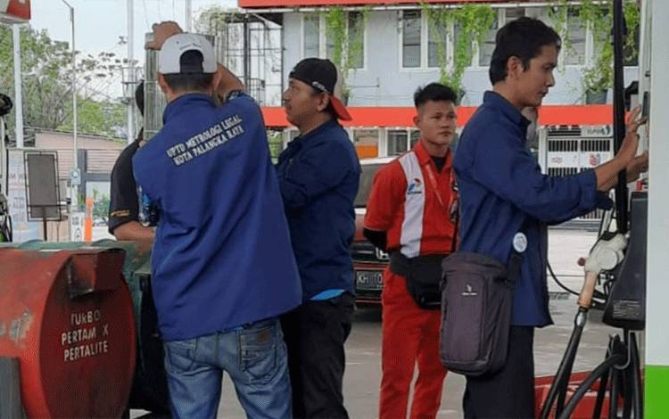 Metrologi Legal Palangka Raya Tera Ulang 27 Nozzle SPBU