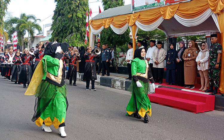 Ribuan Masyarakat Kotim Ramaikan Pawai Taaruf Peringati Tahun Baru Islam 1445 H