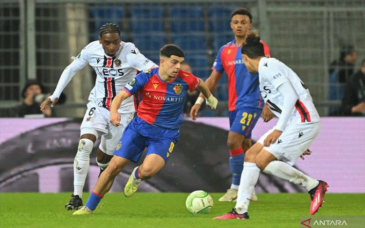 Burnley Datangkan Penyerang Swiss Zeki Amdouni dari FC Basel