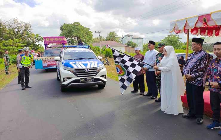 Wakil Bupati ?Lepas Pelaksanaan Pawai Taaruf Pelaksanaan MTQ dan FSQ Tingkat Kabupaten Seruyan