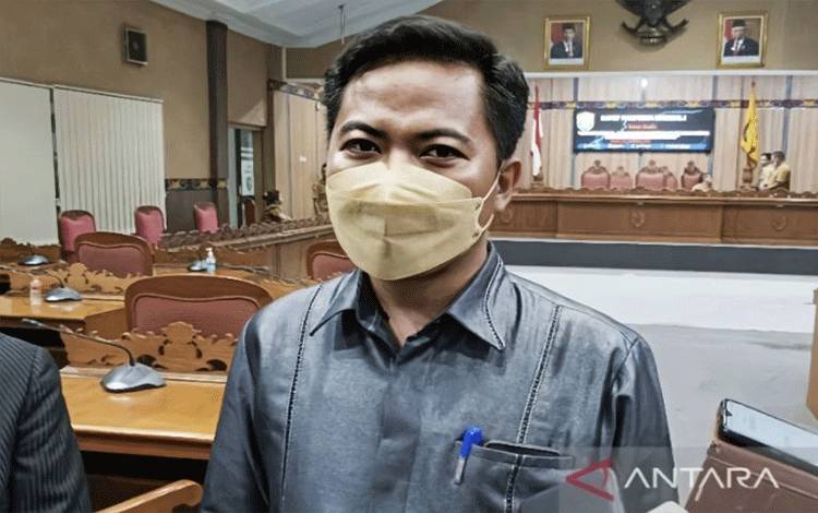 DPRD Kotim Rekomendasikan Pembenahan Pelaksanaan PPDB
