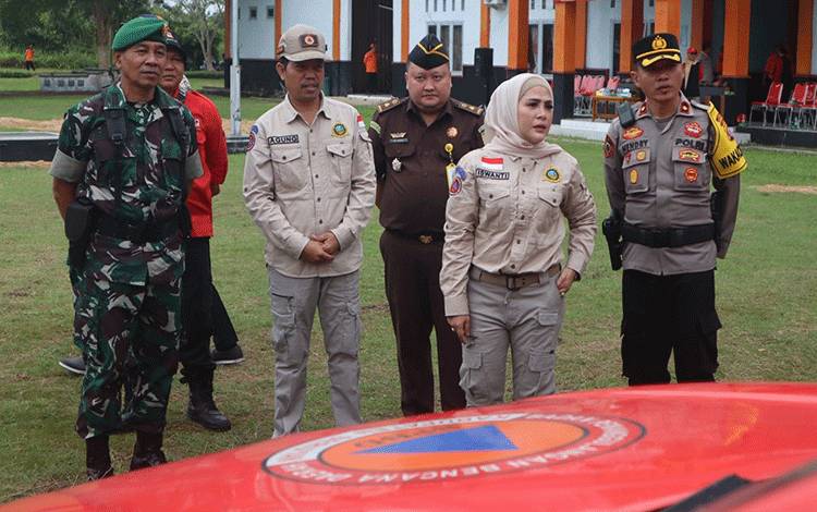 Wakil Bupati Seruyan Pimpin  Apel Gelar Personel dan Sarana Prasarana Penanganan Karhutla