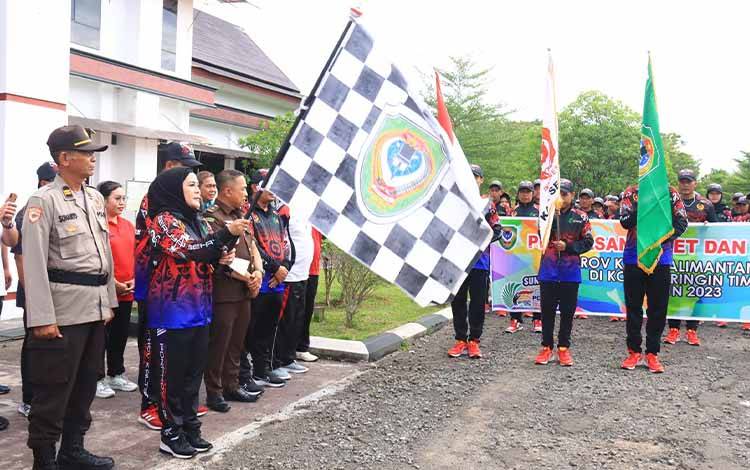 Wakil Bupati Seruyan Lepas Keberangkatan Kontingen Ikuti Porprov Kalteng