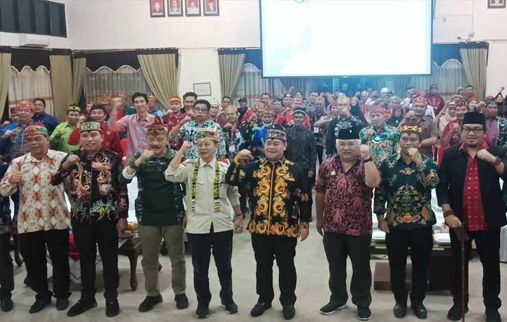 Penutupan Musda III DAD Kotawaringin Timur di Aula Sei Mentaya Bappelitbangda, Sabtu 22 Juli 2023. (FOTO: DEWIP)