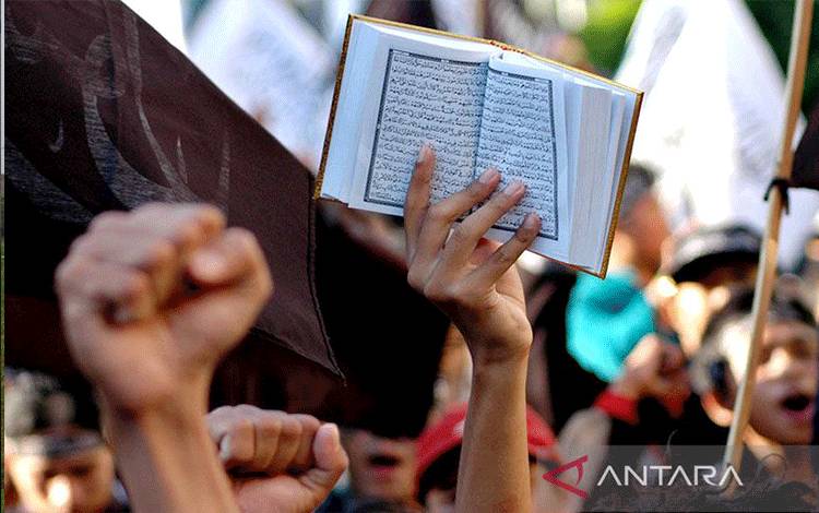 Iran Panggil Utusan Denmark atas Penodaan Quran di Kopenhagen