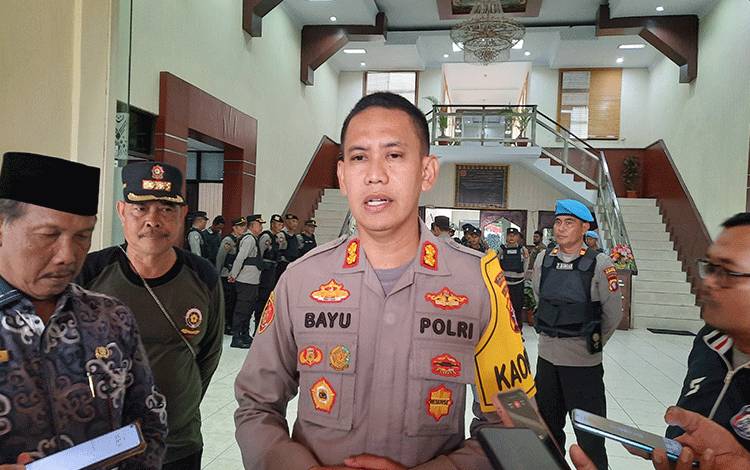 Polres Kobar Siapkan Puluhan Personel Amankan Pertemuan Masyarakat dan Menajemen PT BJAP