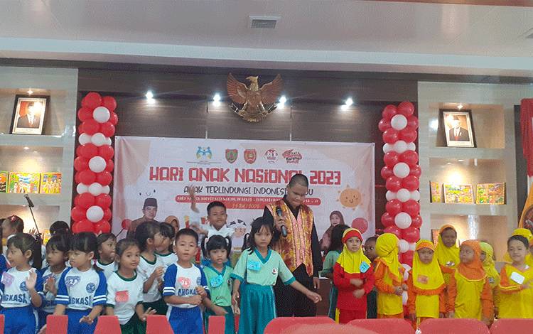 Penuh Keceriaan, DP3AP2KB Kobar Rayakan Hari Anak Nasional 2023