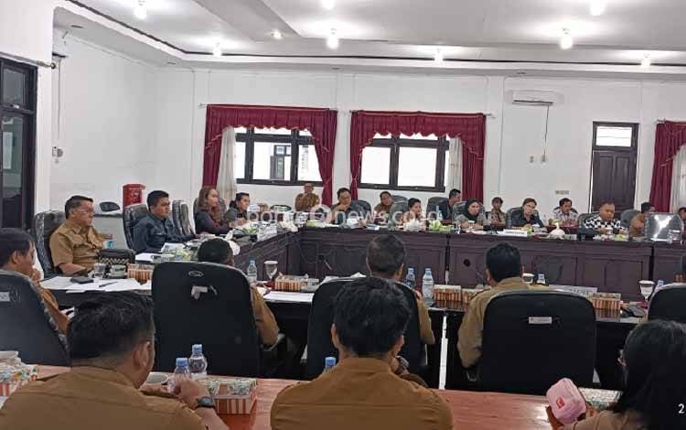 DPRD Gunung Mas Gelar RDP Soal CSR Bersama PBS Bidang Perkebunan