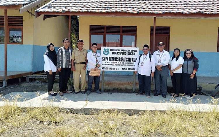 Kemenag Kapuas Monitoring dan Pembinaan Guru PAI di dua SMPN