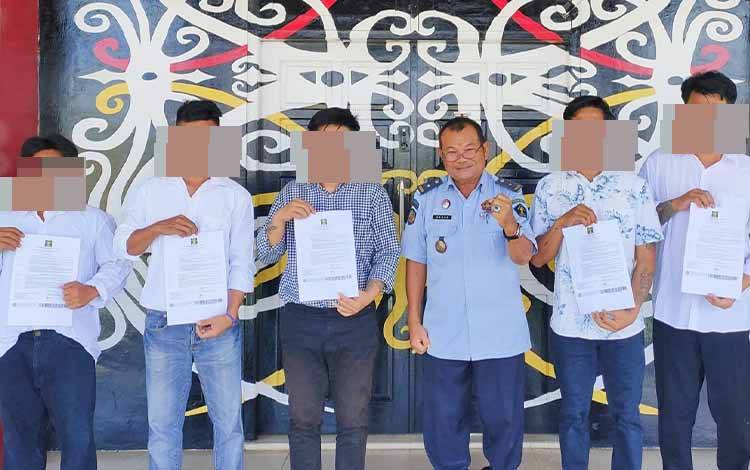Lima Warga Binaan Lapas Sukamara Terima Program Bebas Bersyarat
