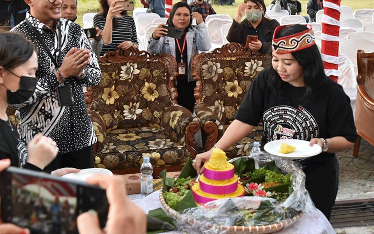 Wildae D. Binti: Disbudpar Kalteng Dukung Penuh Pameran Seni