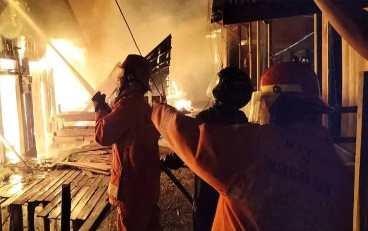 Pengurusan Adminduk Korban Kebakaran Flamboyan Bawah Jadi Prioritas